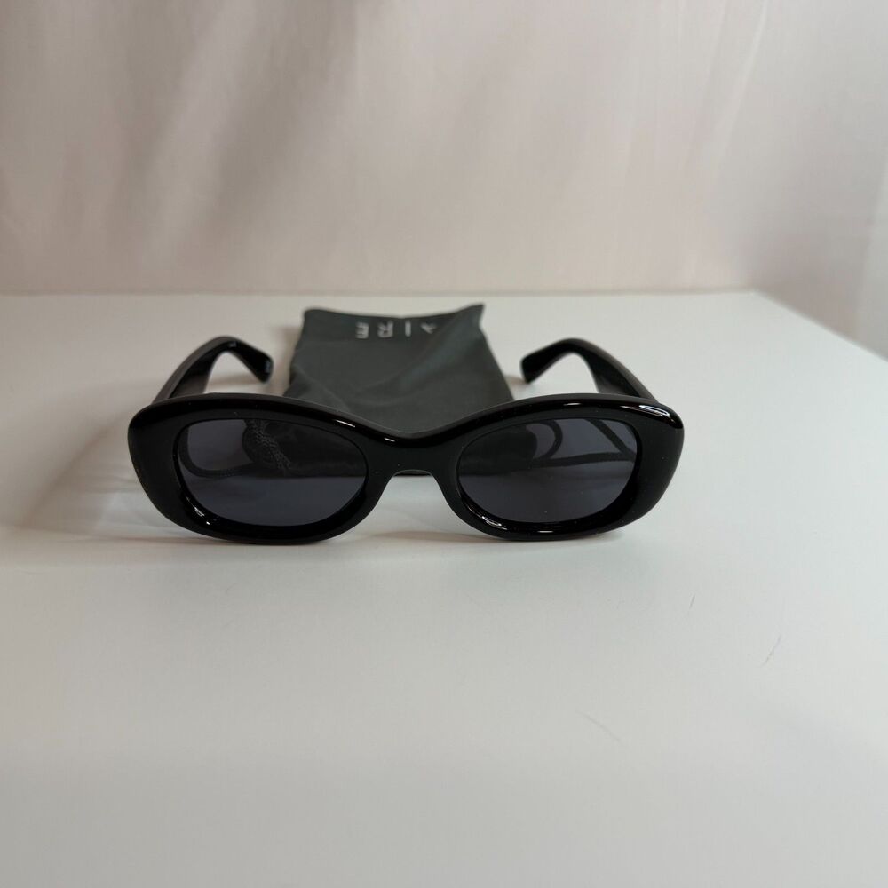 AIRE Calisto 2442230 Oval Sunglasses Black Smoke Lenses NWOT w/ Pouch